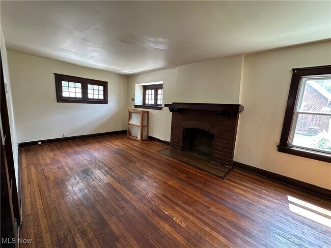 Foto del edificio - 1217 Florencedale Ave