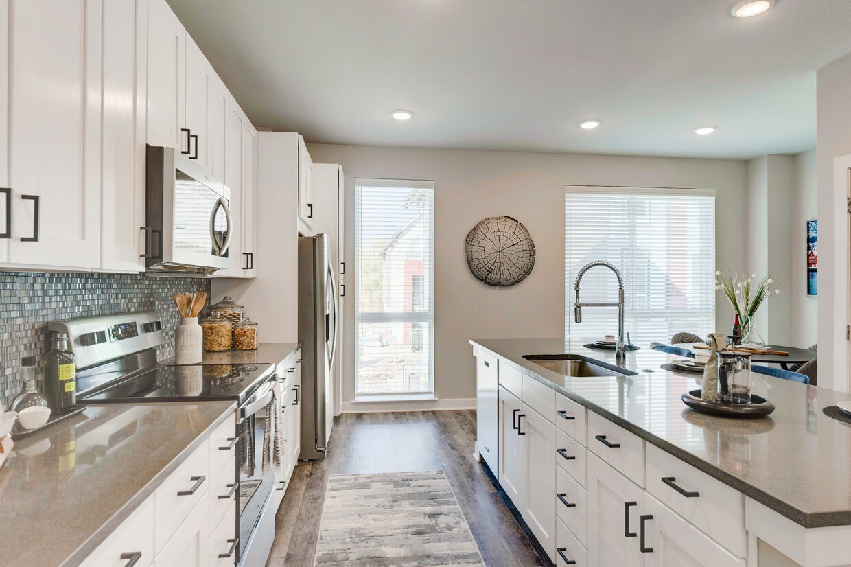 Dayton Station Townhomes for Rent Aurora, CO