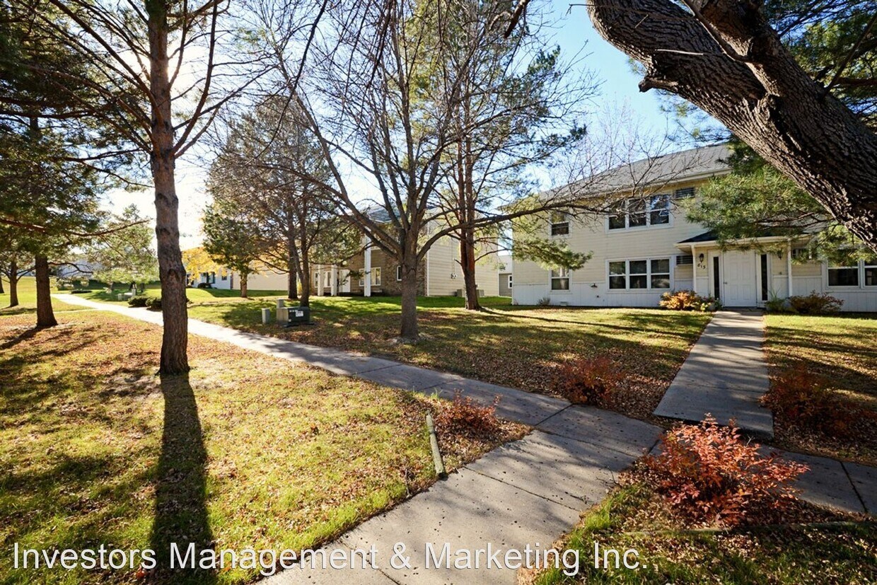 Primary Photo - 723 28th Ave SW