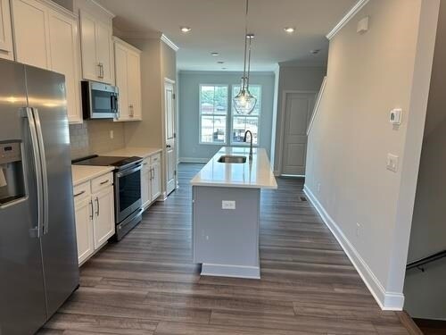 Foto del edificio - 1201 Skylar Ln