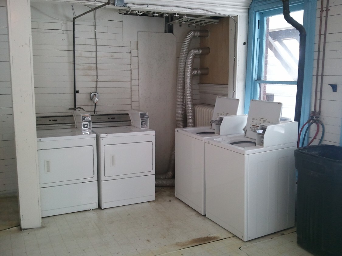Interior - 208 Brighton Rd