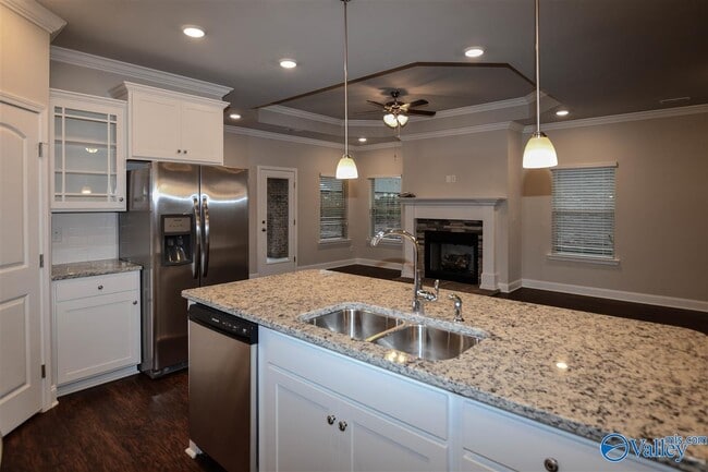 Building Photo - 275 Caudle Dr