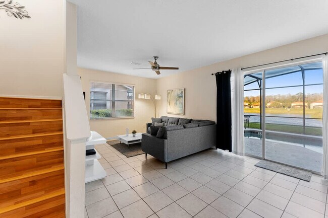 Building Photo - 481 Las Fuentes Dr