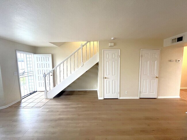 Building Photo - RIVERSIDE DR #17 CHINO 91710 (2 BED / 1.5 BATH)