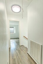 Building Photo - 19334 Strathmore Pl Ln