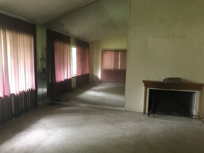 Foto del edificio - 14300 Abington Ave