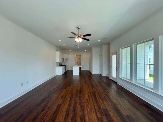 Foto del edificio - Brand new in Dawson Bluff and move in ready!