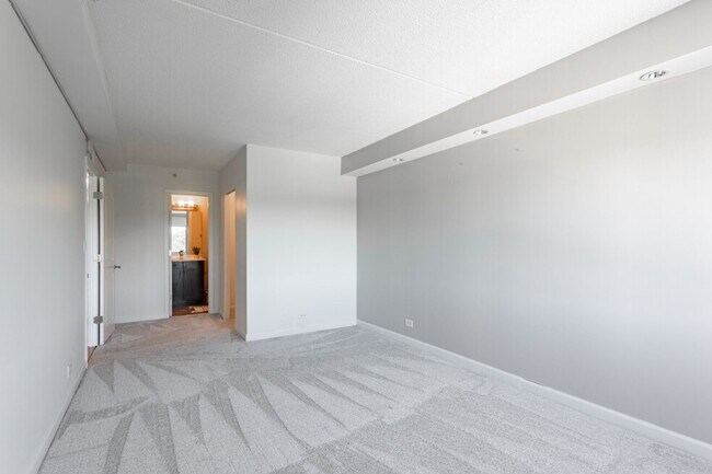 Foto del edificio - 21 Kristin Spacious 3 Bedroom 2 Bath!