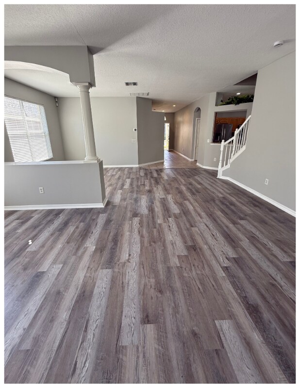 Building Photo - 2352 Rosehaven Dr