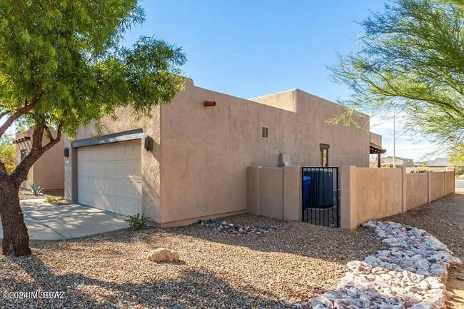 Foto del edificio - 11569 Kelly Rae Pl