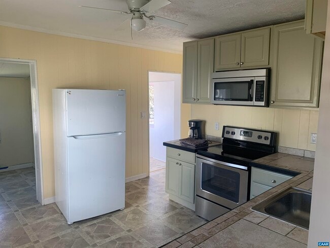 Building Photo - 239 Belleview Ave