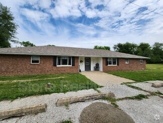 Building Photo - 3742 E Beulah Ave