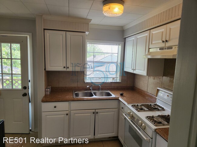 Foto del edificio - 1 br, 1 bath House - 1015 N Fillmore