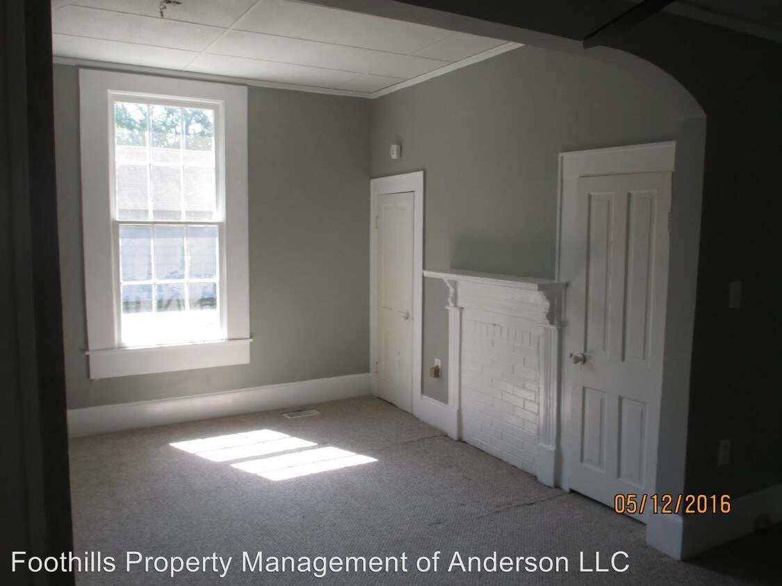 Building Photo - 3 br, 2 bath House - 820 Bleckley Street
