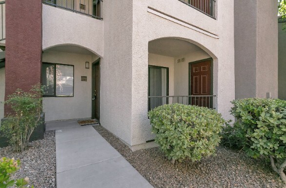 Foto del edificio - 950 Seven Hills Dr