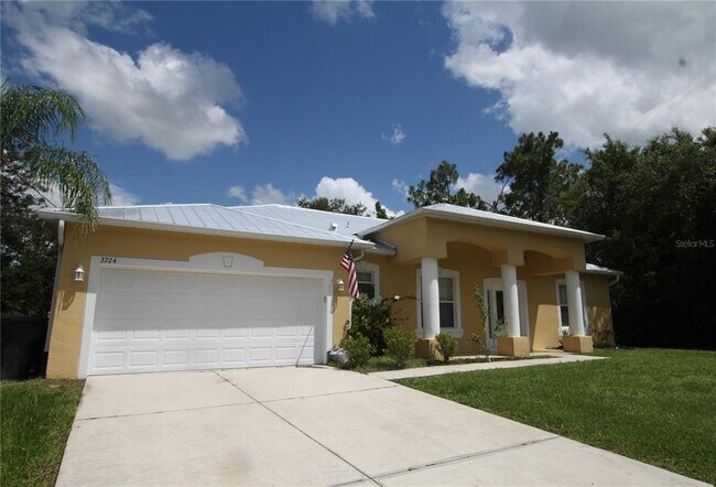 Foto del edificio - 3724 Eagle Pass St