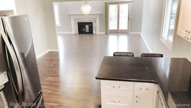 Building Photo - 36451 Harness Cir Ct