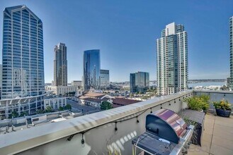 Building Photo - 1240 India St