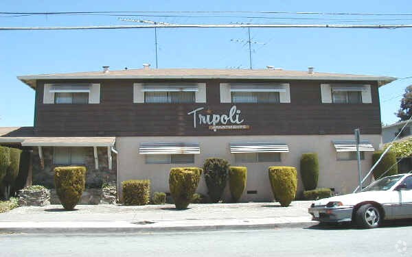 Foto del edificio - Tripoli Apartments