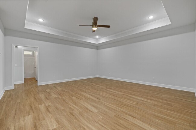 Building Photo - 170 Wingate Ave