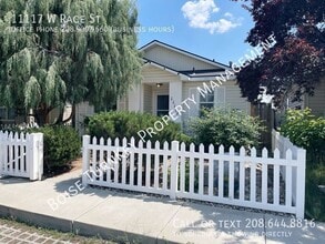 Building Photo - 11117 W Race Ct