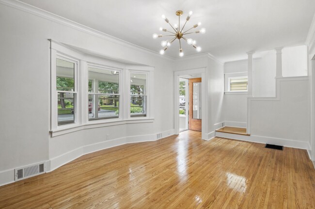 Sala de estar - 44 Westchester Ave