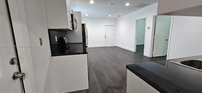 Foto del edificio - 11700 SW 220th St