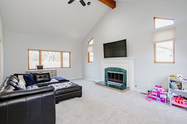 Foto del edificio - 938 Aberdeen Dr