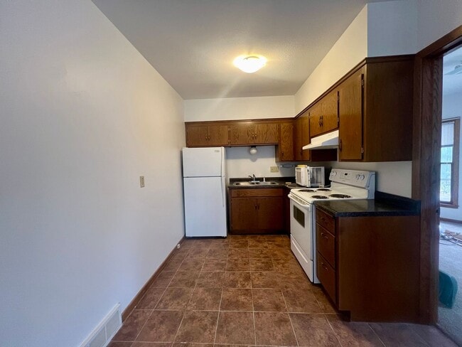 Building Photo - Shaolin Property 605 LLC (SHA605)