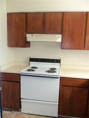 Building Photo - 2 br, 1.5 bath House - 3293 Gypsum Road