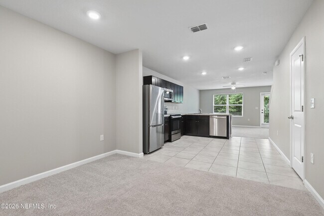Foto del edificio - 5988 Creekside Crossing Dr