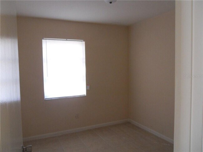 Building Photo - 2351 Hadley St