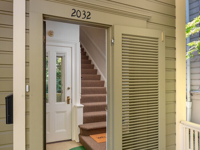 Foto del edificio - 2032 SW Main St
