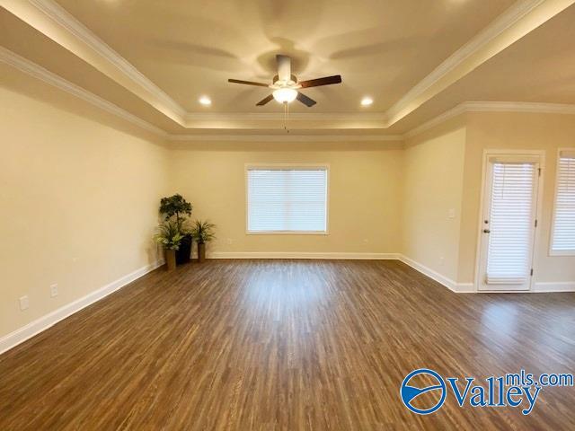 Foto del edificio - 110 Pointe Haven Ct