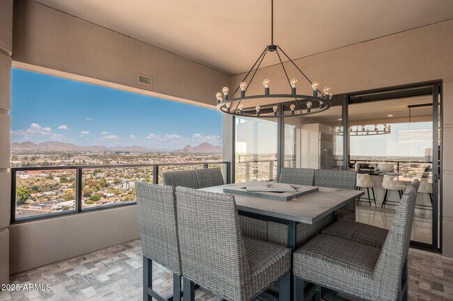 Foto del edificio - 1040 E Osborn Rd