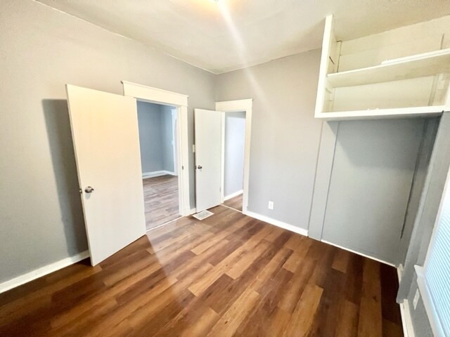 Foto del edificio - 4529 S Benton Ave
