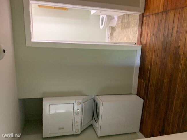 Foto del edificio - 4 br, 2 bath House - 216 S Lowry St