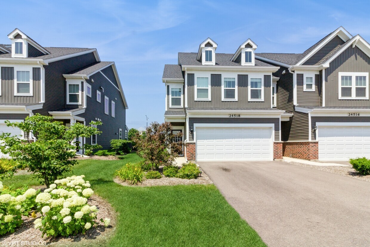 Foto principal - 24518 W Alexis Ln