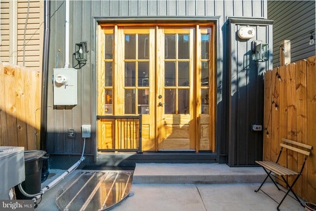 Foto del edificio - 2246 Sears St