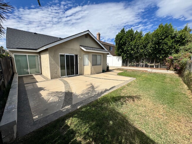 Foto del edificio - 3-Bedroom Moreno Valley Home – High Ceilin...