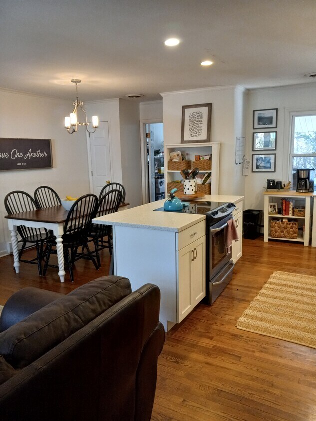Foto principal - 508 Rougemont Ave