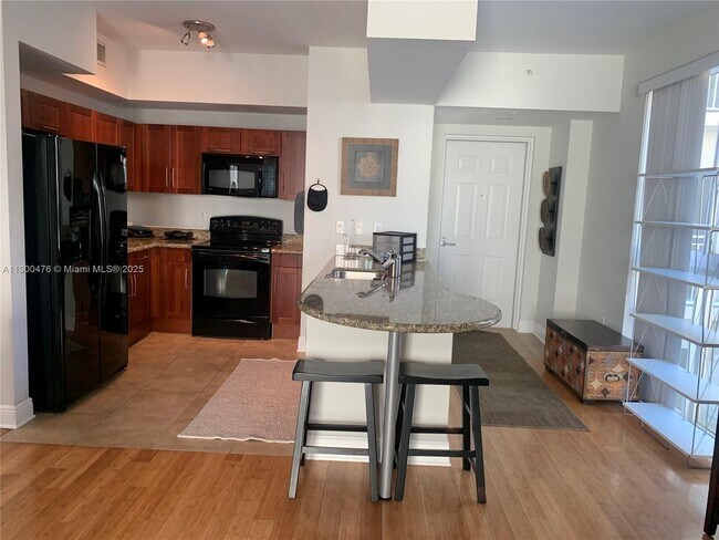 Foto del edificio - 7275 SW 90th St