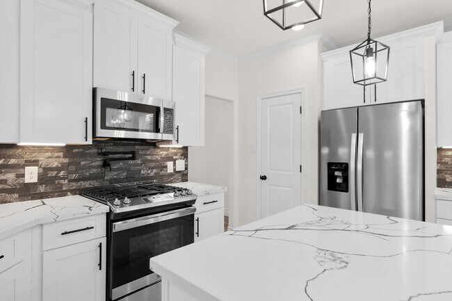 Foto del edificio - 206 Elianne Lace Ct