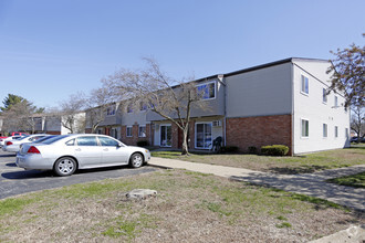 Willow Oaks Apartments photo'