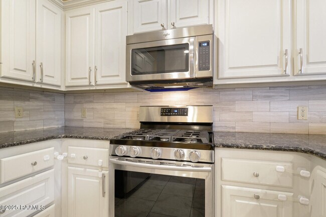 Foto del edificio - 9442 Boone Ave