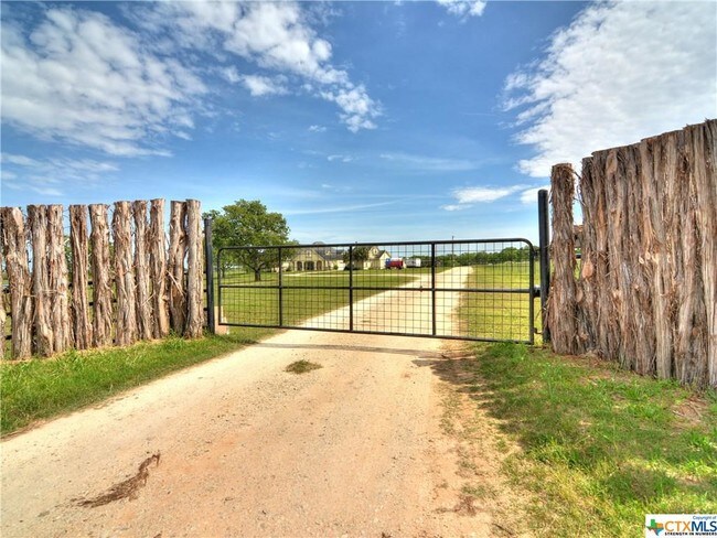 Building Photo - 454-413 A Cir