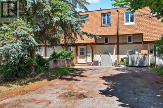 Building Photo - 598 Seyton Dr