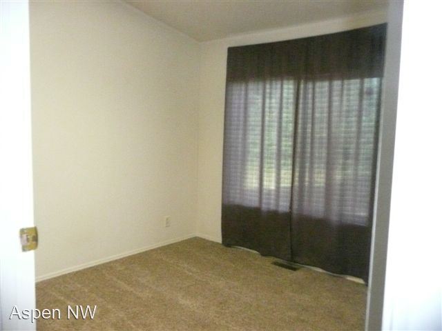 Building Photo - 2 br, 2 bath House - 15805 14th Ave. NW