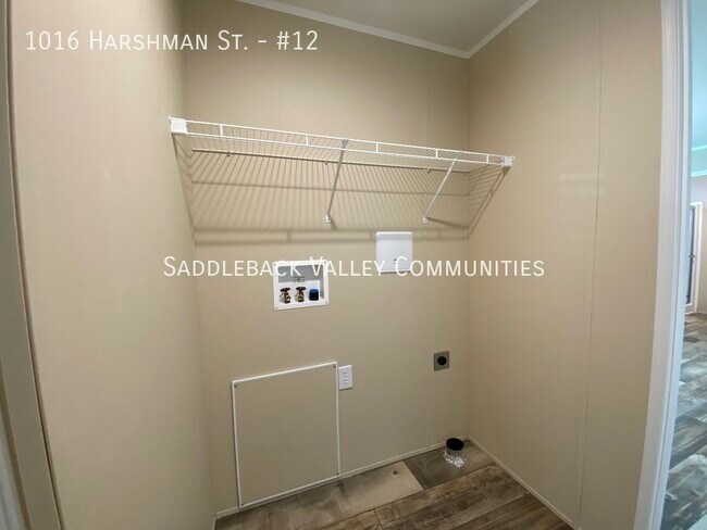 Foto del edificio - 1016 Harshman St