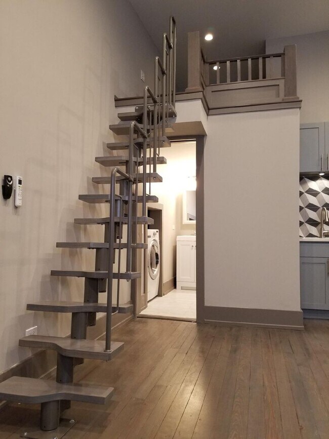 Foto del edificio - 2957 N Avers Ave